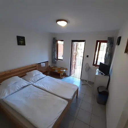 Suzy 3* Zamárdi